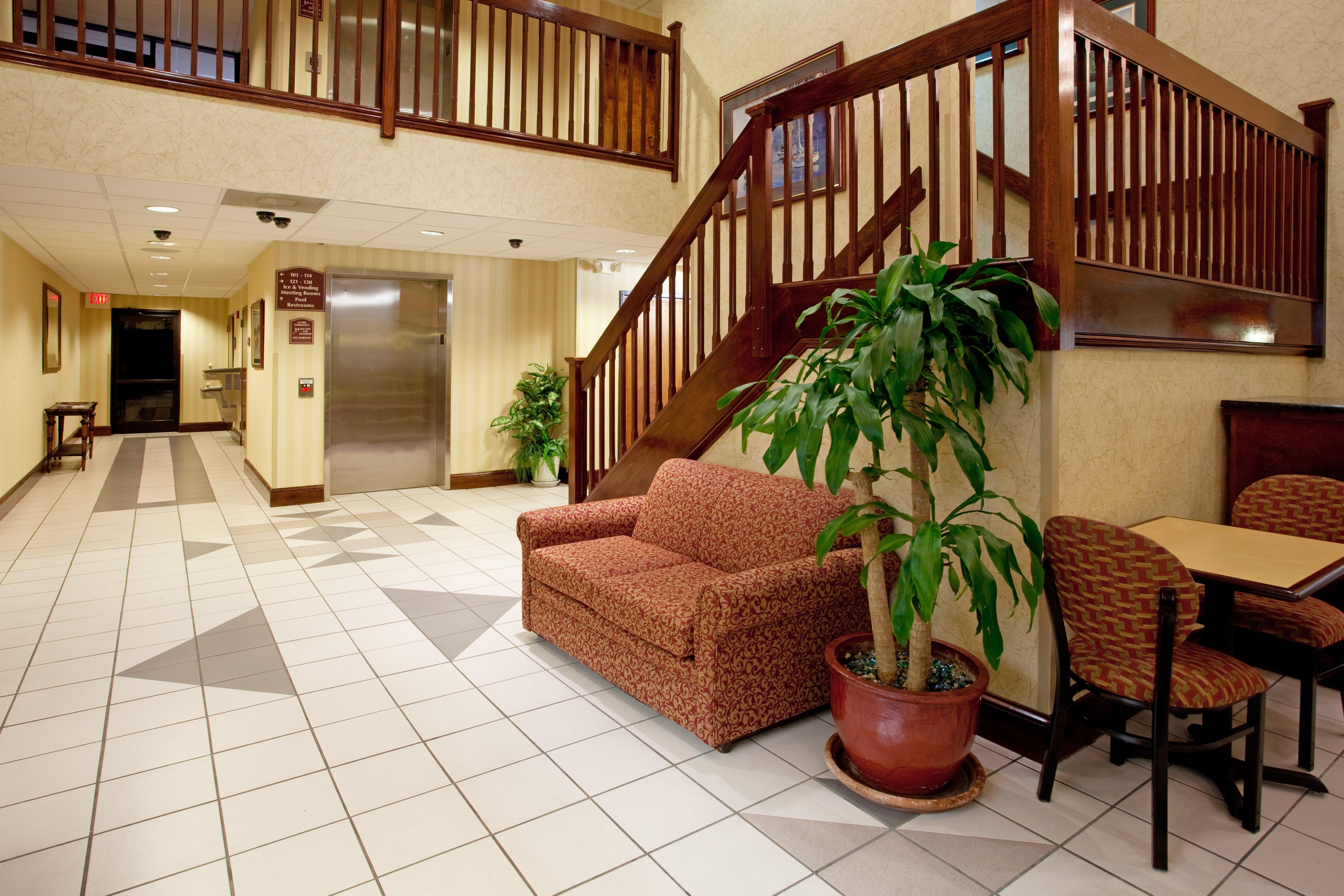 Lexington Inn And Suites מראה חיצוני תמונה