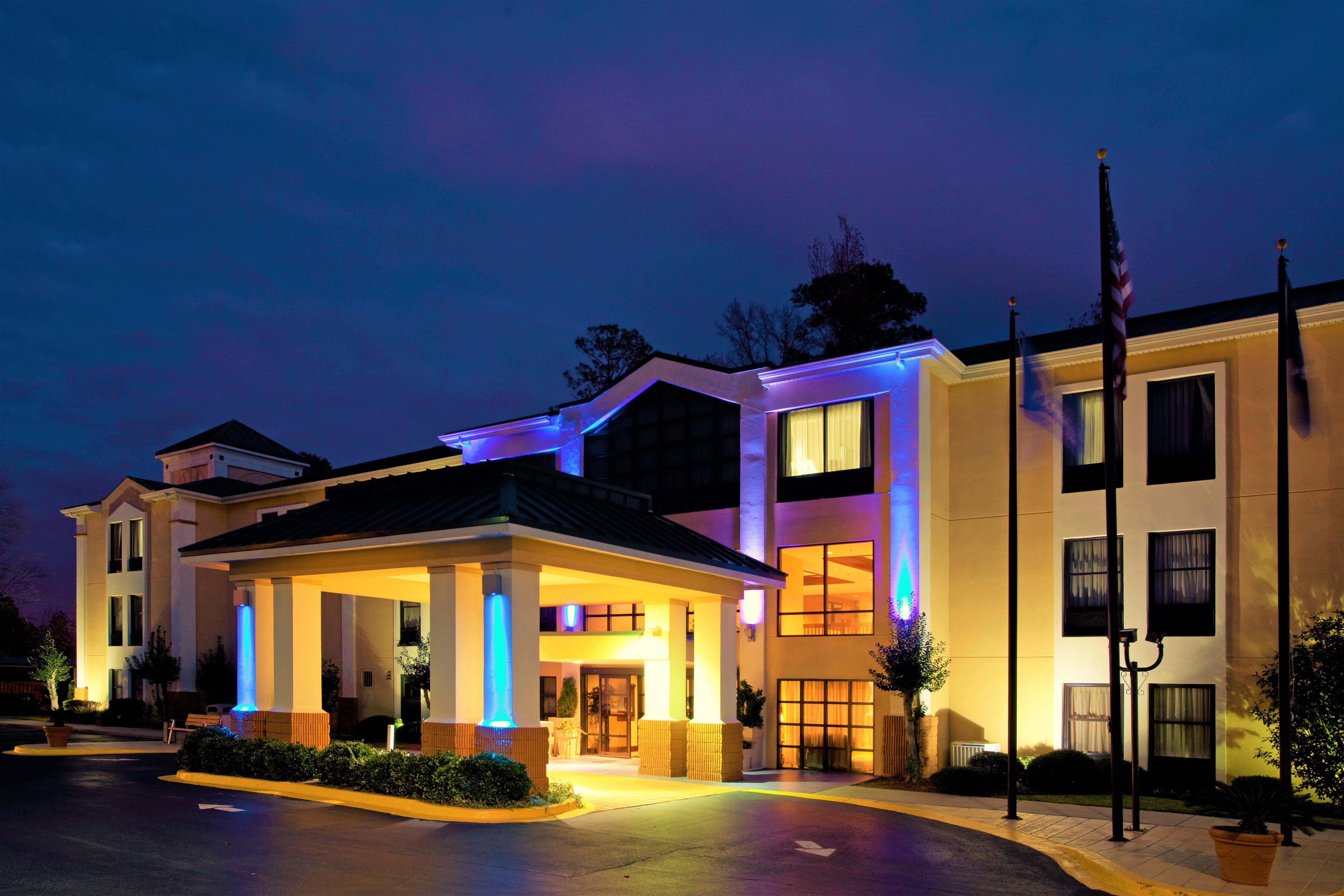 Lexington Inn And Suites מראה חיצוני תמונה