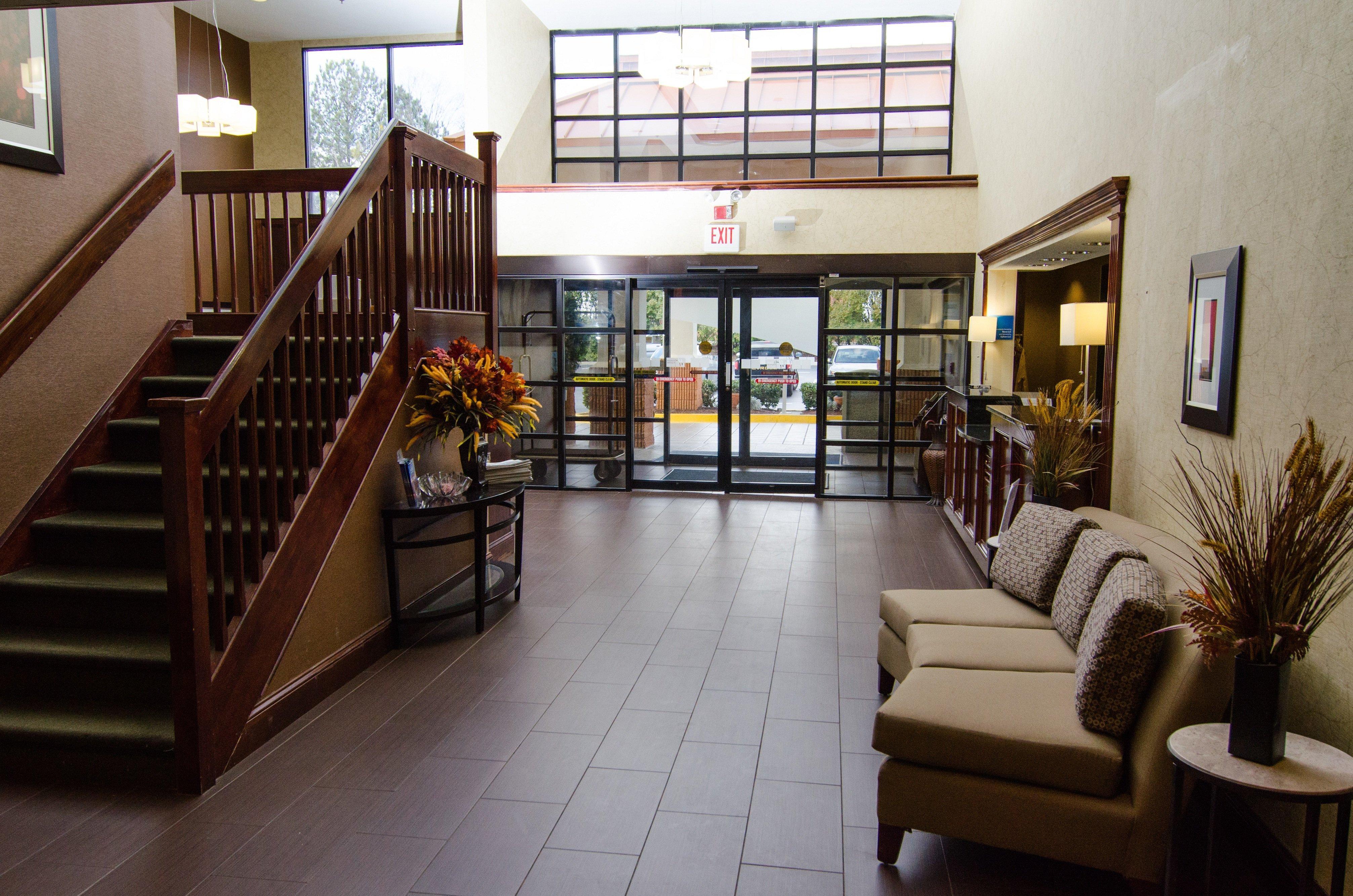 Lexington Inn And Suites מראה חיצוני תמונה